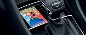Skoda Karoq - connectivité Phone Box SmartLink
