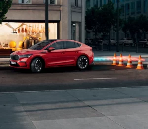 Skoda Enyaq coupé iV - Assistant d'aide au stationnement - Manoeuvre Assist